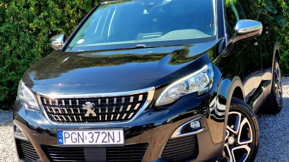 PEUGEOT 3008 -