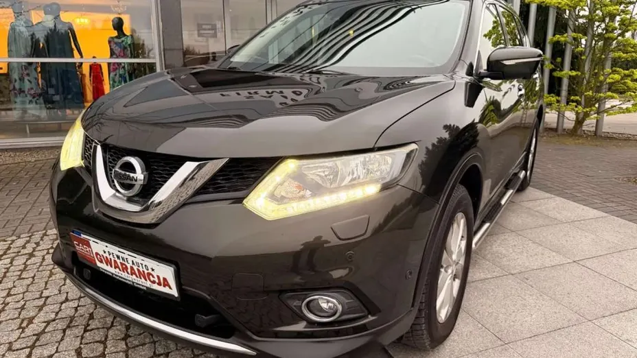 NISSAN X-Trail -