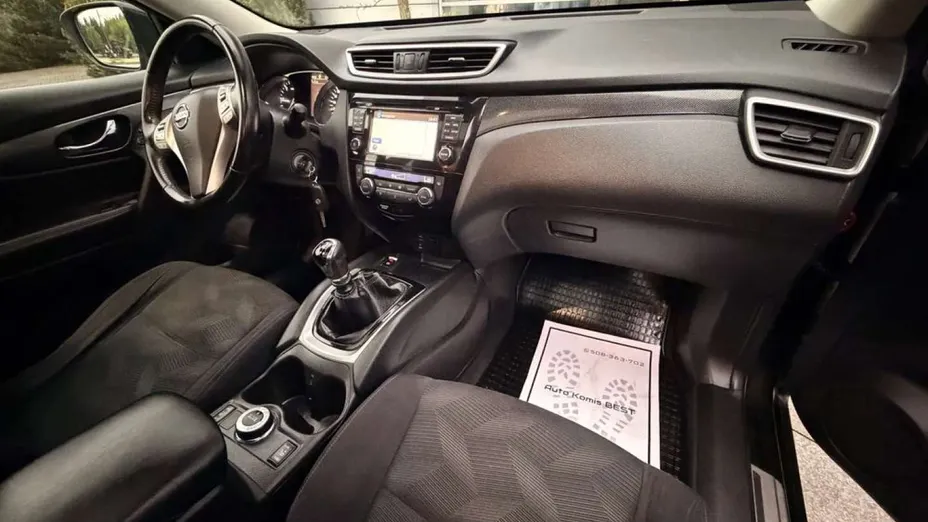 NISSAN X-Trail -