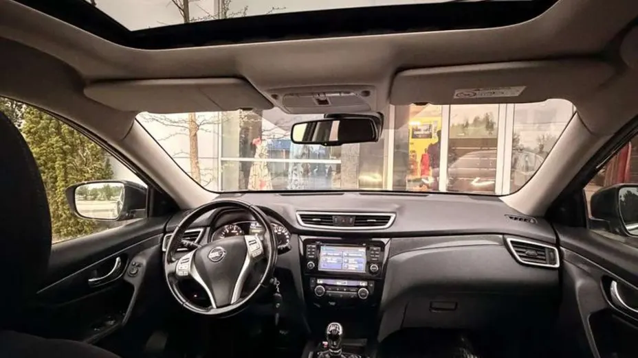 NISSAN X-Trail -