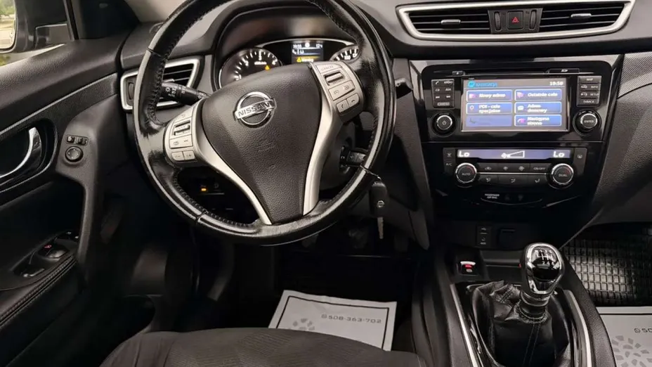 NISSAN X-Trail -