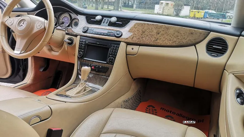 MERCEDES-BENZ CLS -