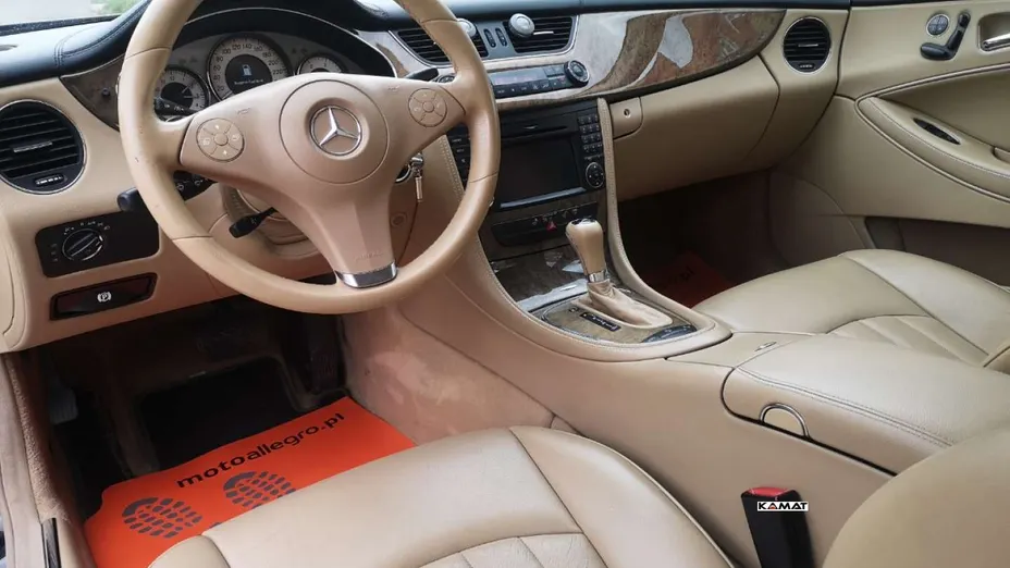MERCEDES-BENZ CLS -