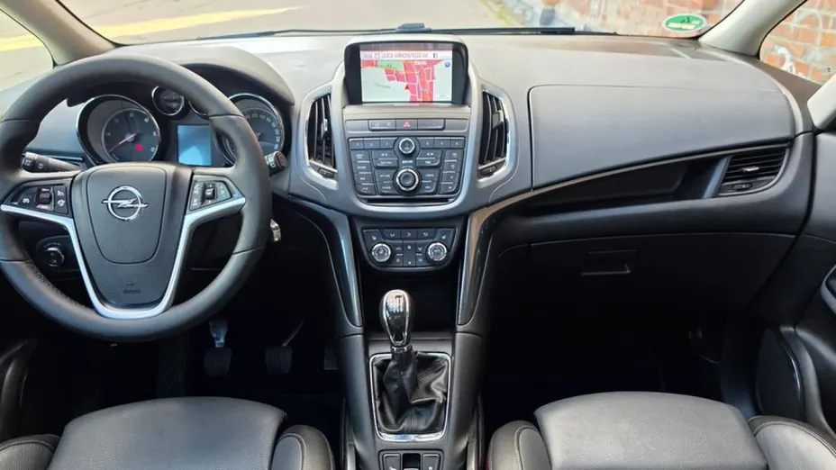 OPEL Zafira -
