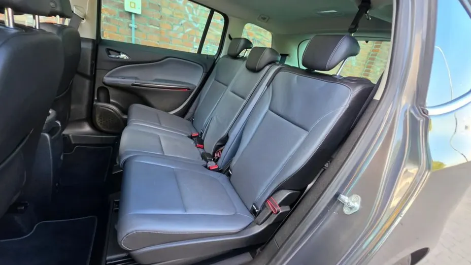 OPEL Zafira -