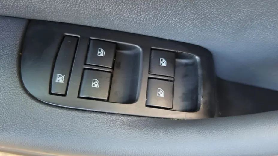 OPEL Zafira -