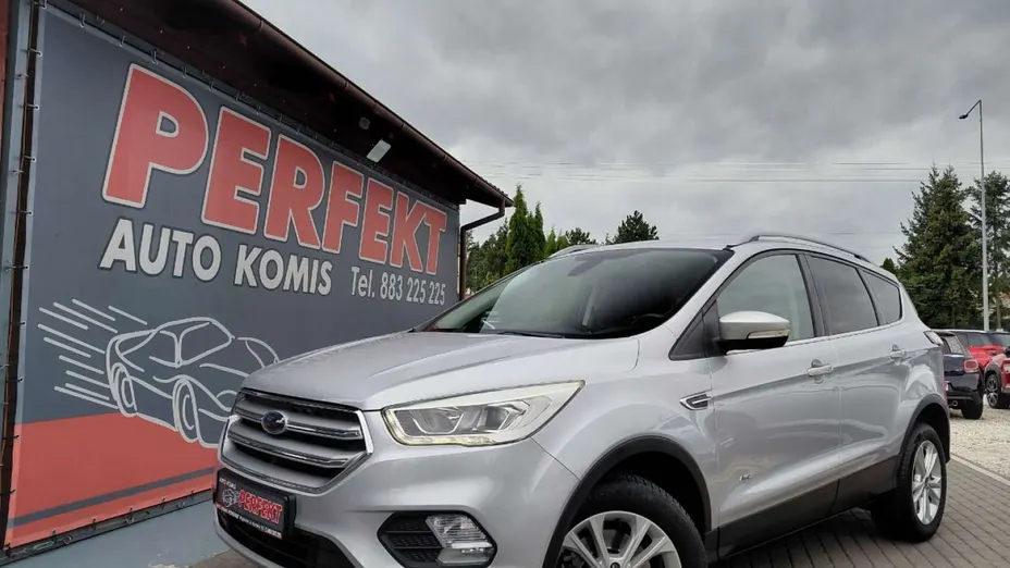 FORD Kuga -
