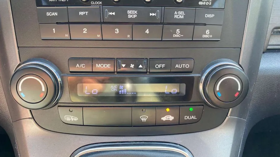 HONDA CR-V -