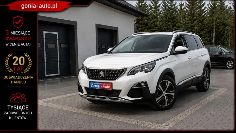 PEUGEOT 5008 -