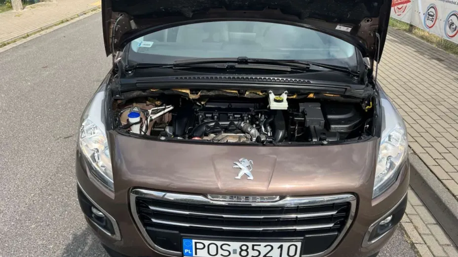 PEUGEOT 3008 -