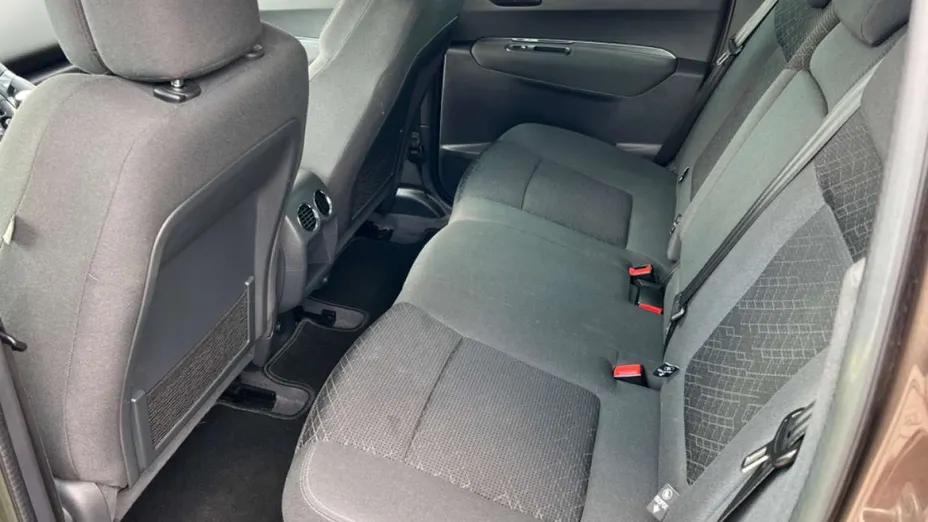 PEUGEOT 3008 -