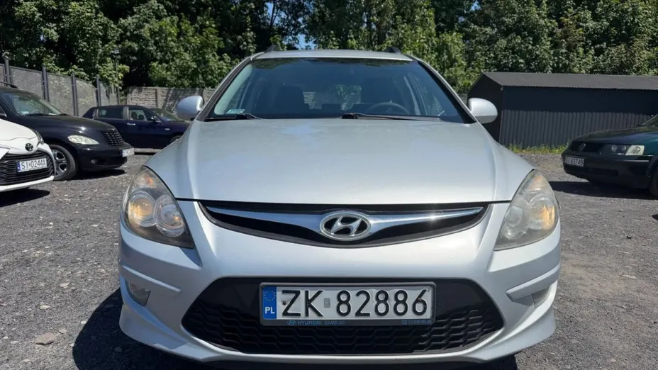 HYUNDAI i30 -