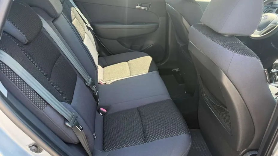 HYUNDAI i30 -