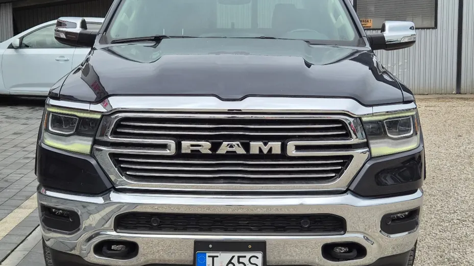 DODGE RAM -