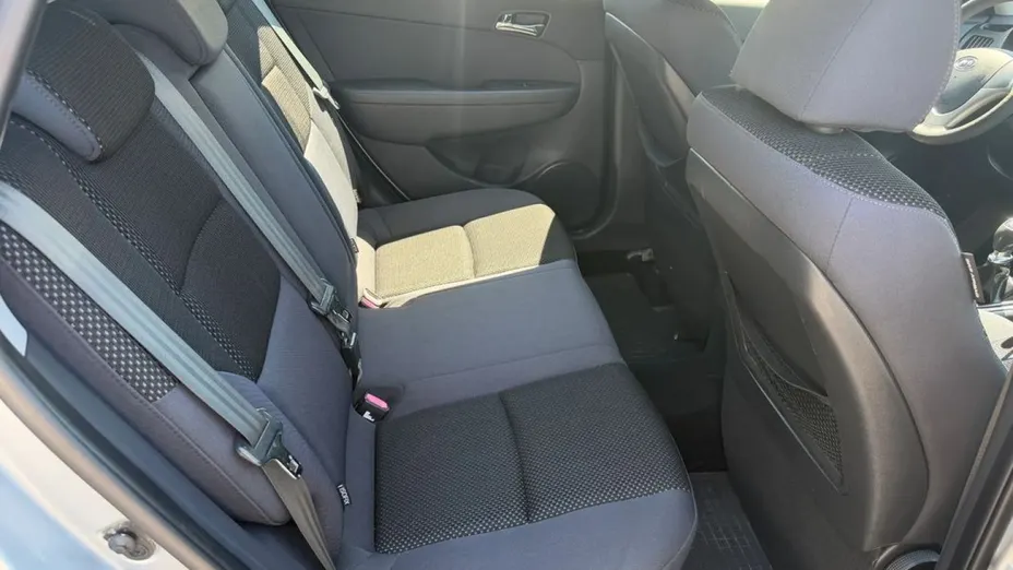 HYUNDAI i30 -