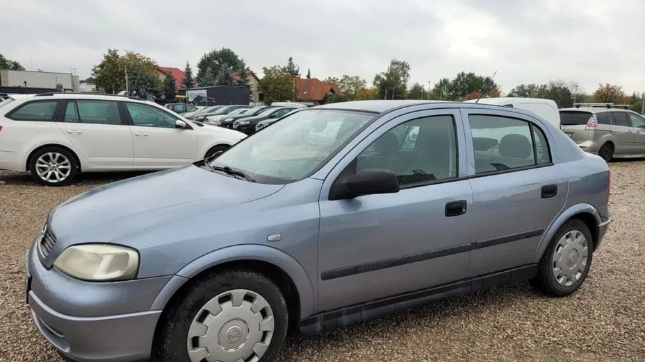 OPEL Astra -