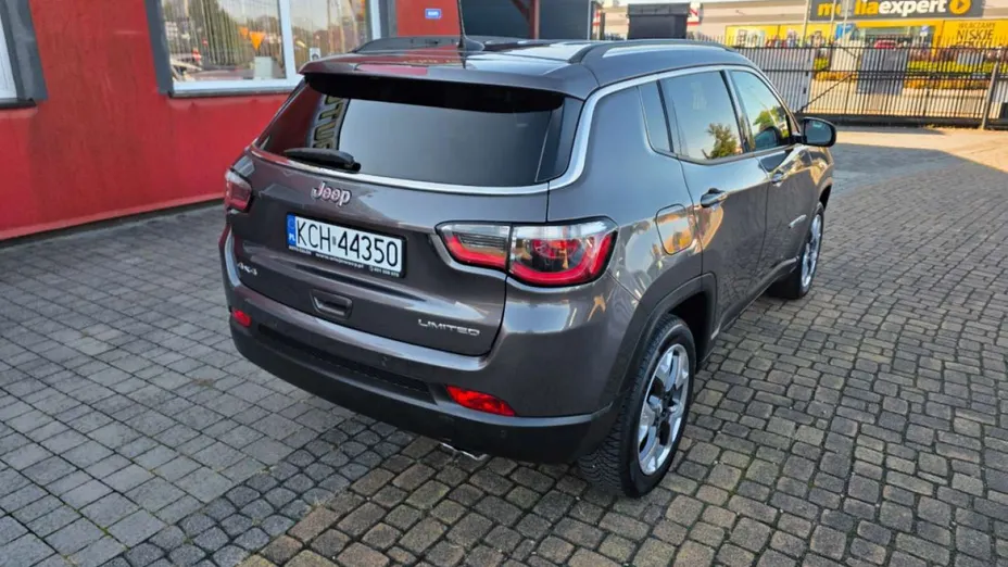 JEEP Compass -