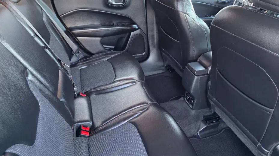 JEEP Compass -