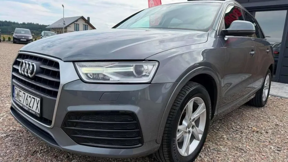 AUDI Q3 -