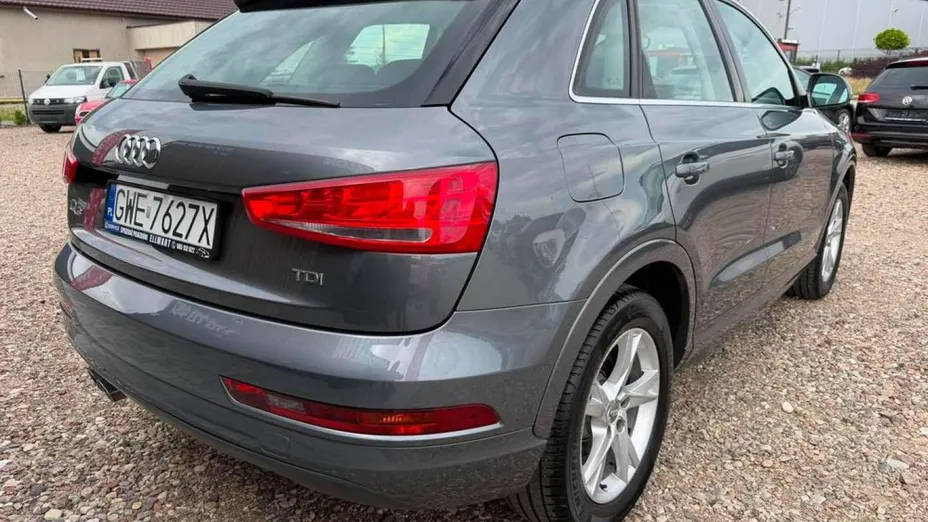 AUDI Q3 -
