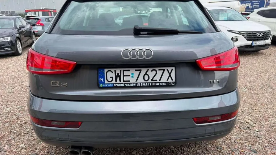 AUDI Q3 -