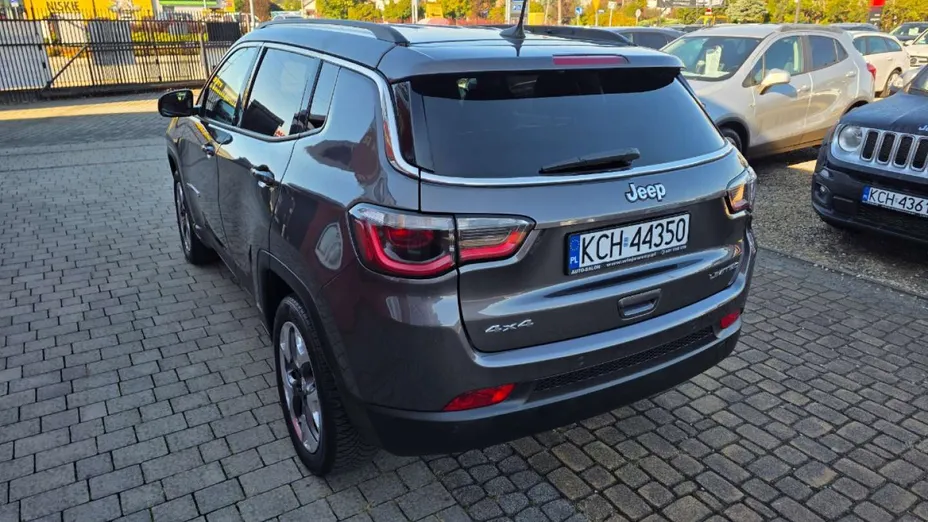 JEEP Compass -