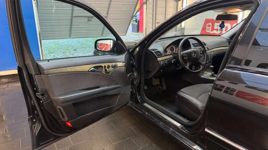 MERCEDES-BENZ E Klasa -