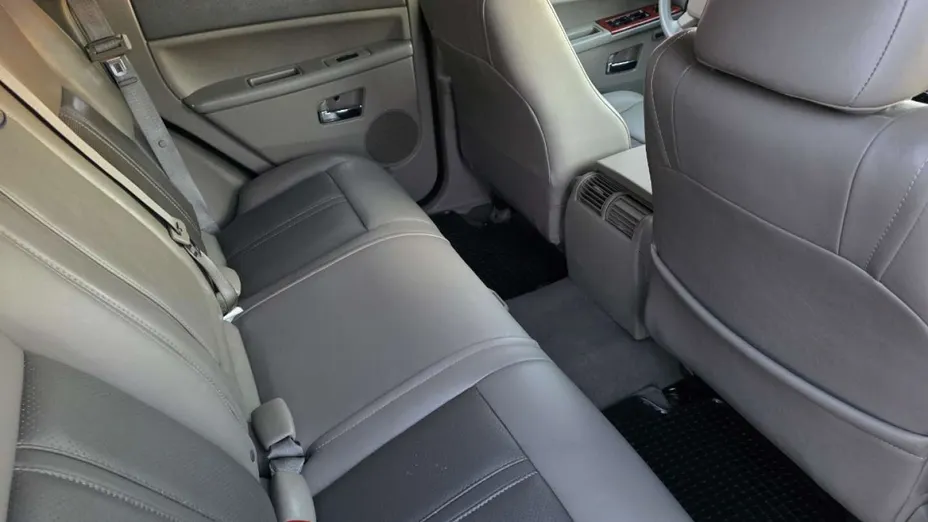 JEEP Grand Cherokee -