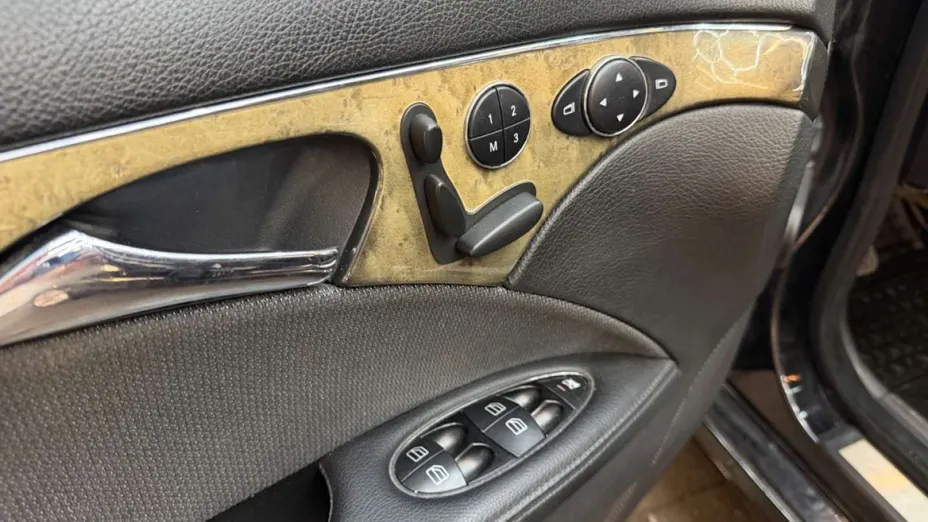 MERCEDES-BENZ E Klasa -