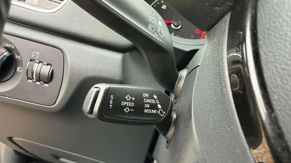 AUDI Q3 -