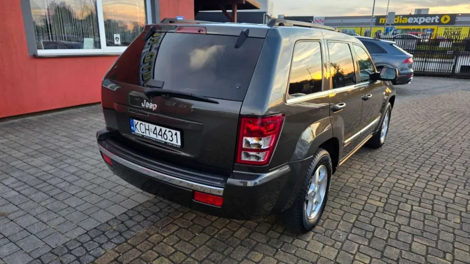 JEEP Grand Cherokee -