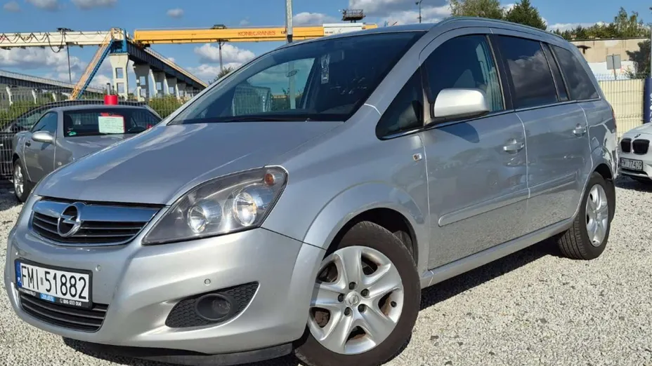 OPEL Zafira -