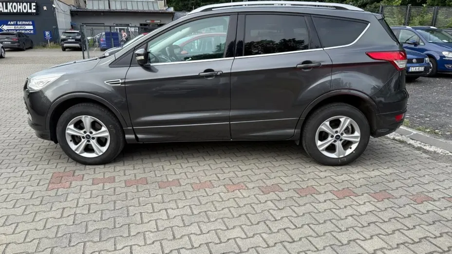 FORD Kuga -