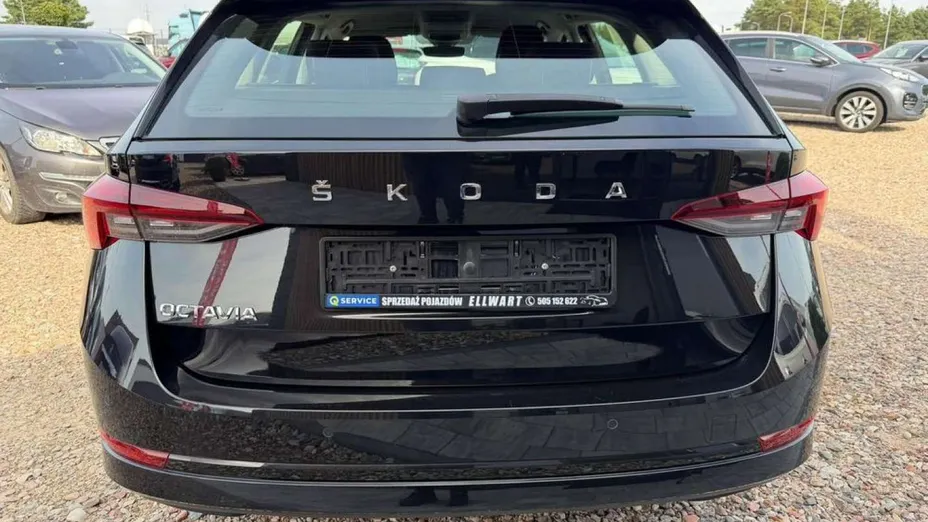 SKODA Octavia -