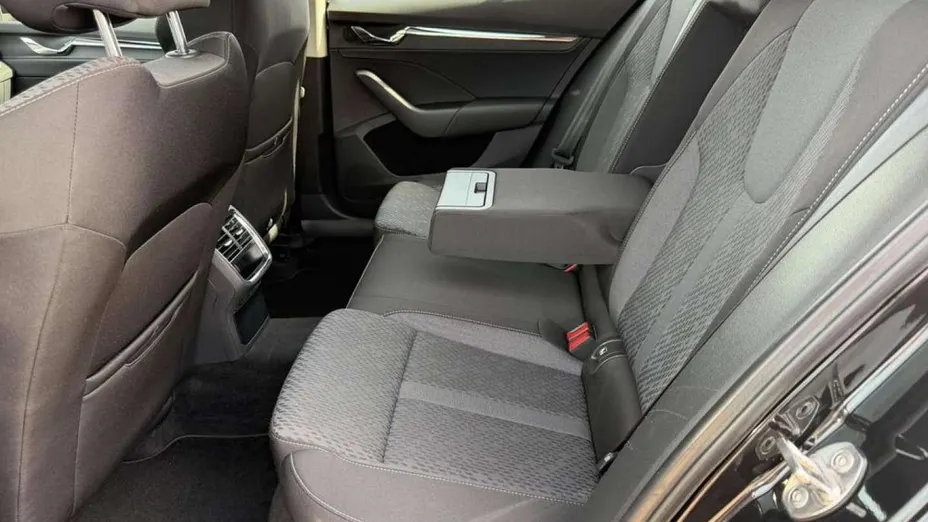 SKODA Octavia -