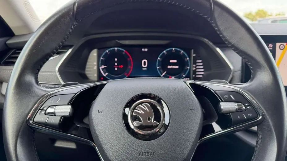 SKODA Octavia -