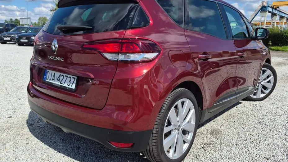 RENAULT Scenic -