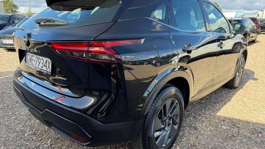 NISSAN Qashqai -