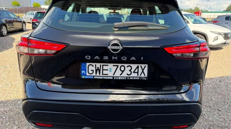 NISSAN Qashqai -