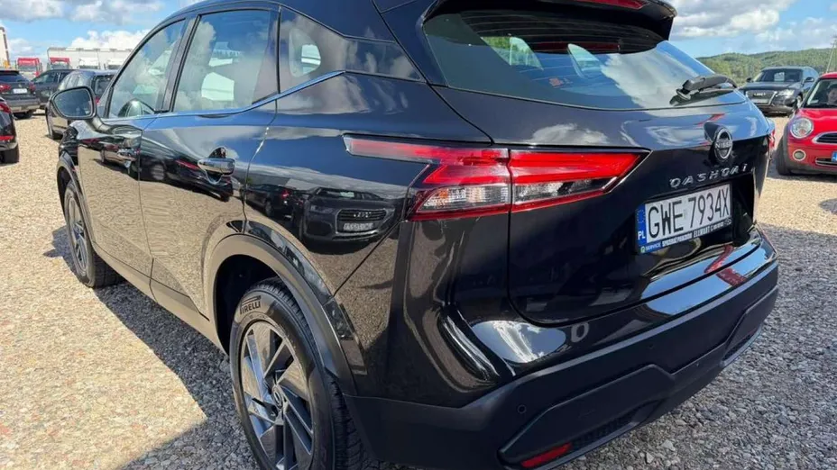NISSAN Qashqai -