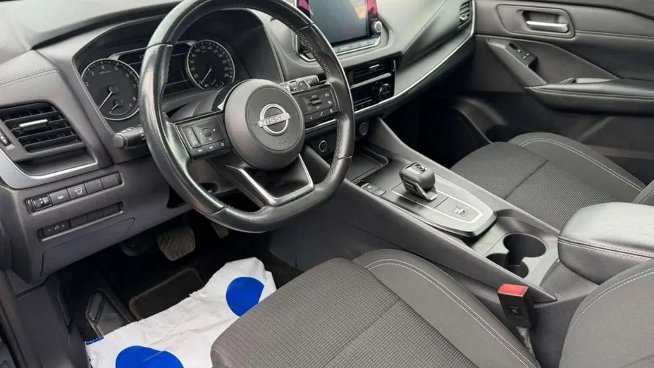 NISSAN Qashqai -