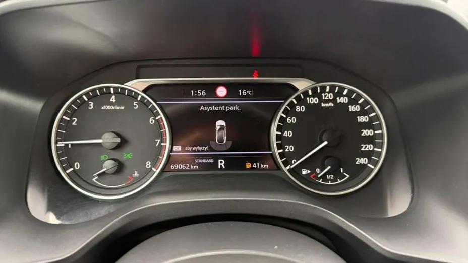 NISSAN Qashqai -