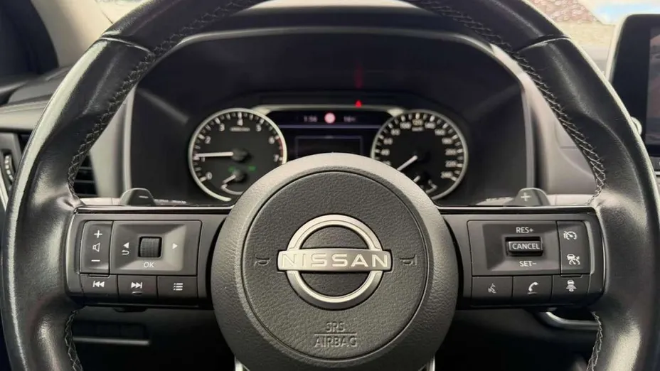NISSAN Qashqai -