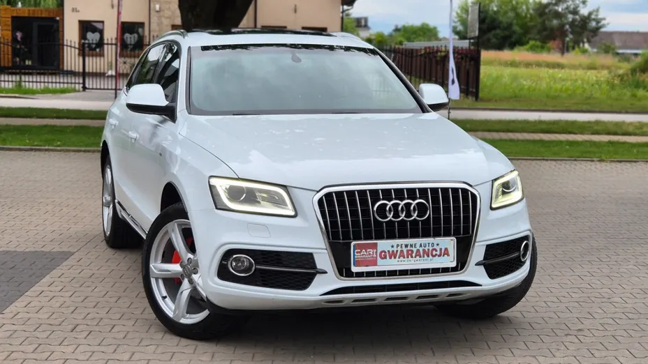 AUDI Q5 -