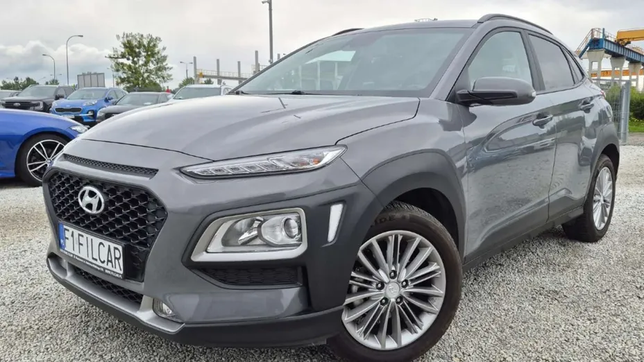 HYUNDAI Kona -