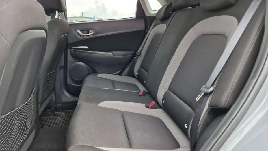 HYUNDAI Kona -