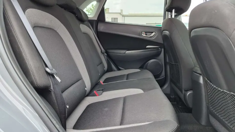 HYUNDAI Kona -
