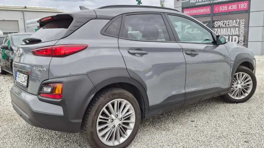HYUNDAI Kona -