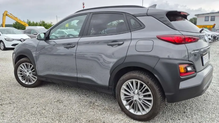 HYUNDAI Kona -