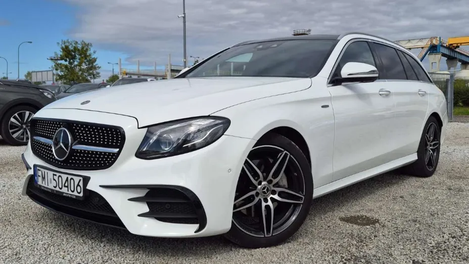 MERCEDES-BENZ E Klasa -